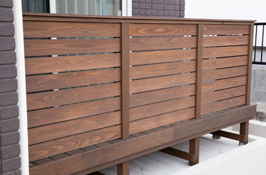 ウッドデッキの塗装